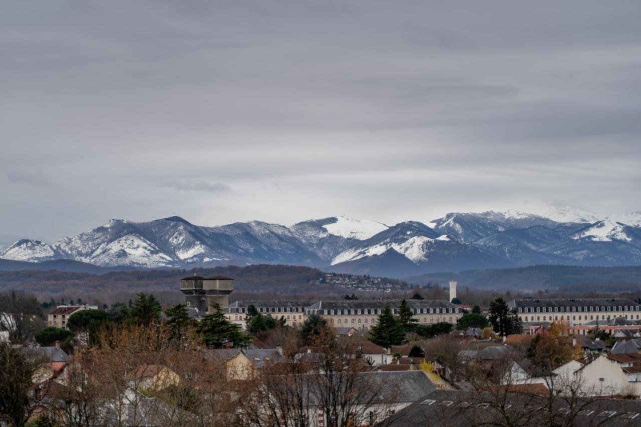Cap Sud - 53M2- Vue Pyrenees- Hypercentre-Wifi Fibre -Nouvelle Literie Daire Tarbes Dış mekan fotoğraf