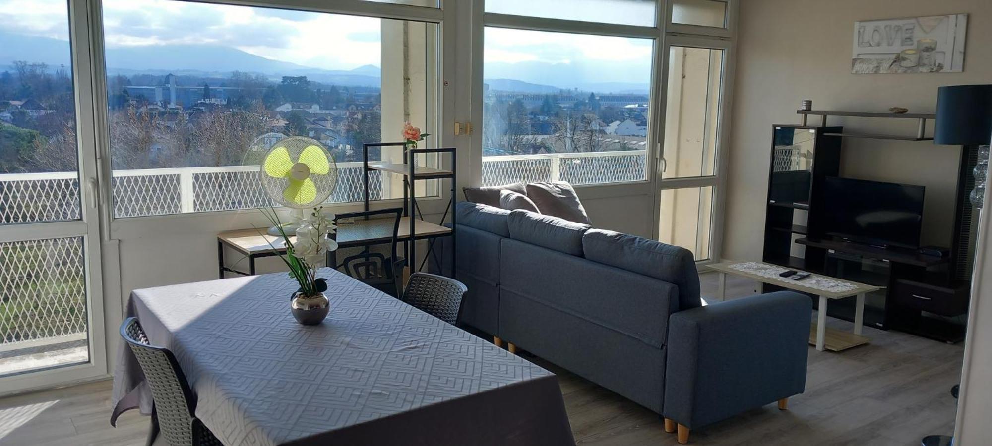 Cap Sud - 53M2- Vue Pyrenees- Hypercentre-Wifi Fibre -Nouvelle Literie Daire Tarbes Dış mekan fotoğraf